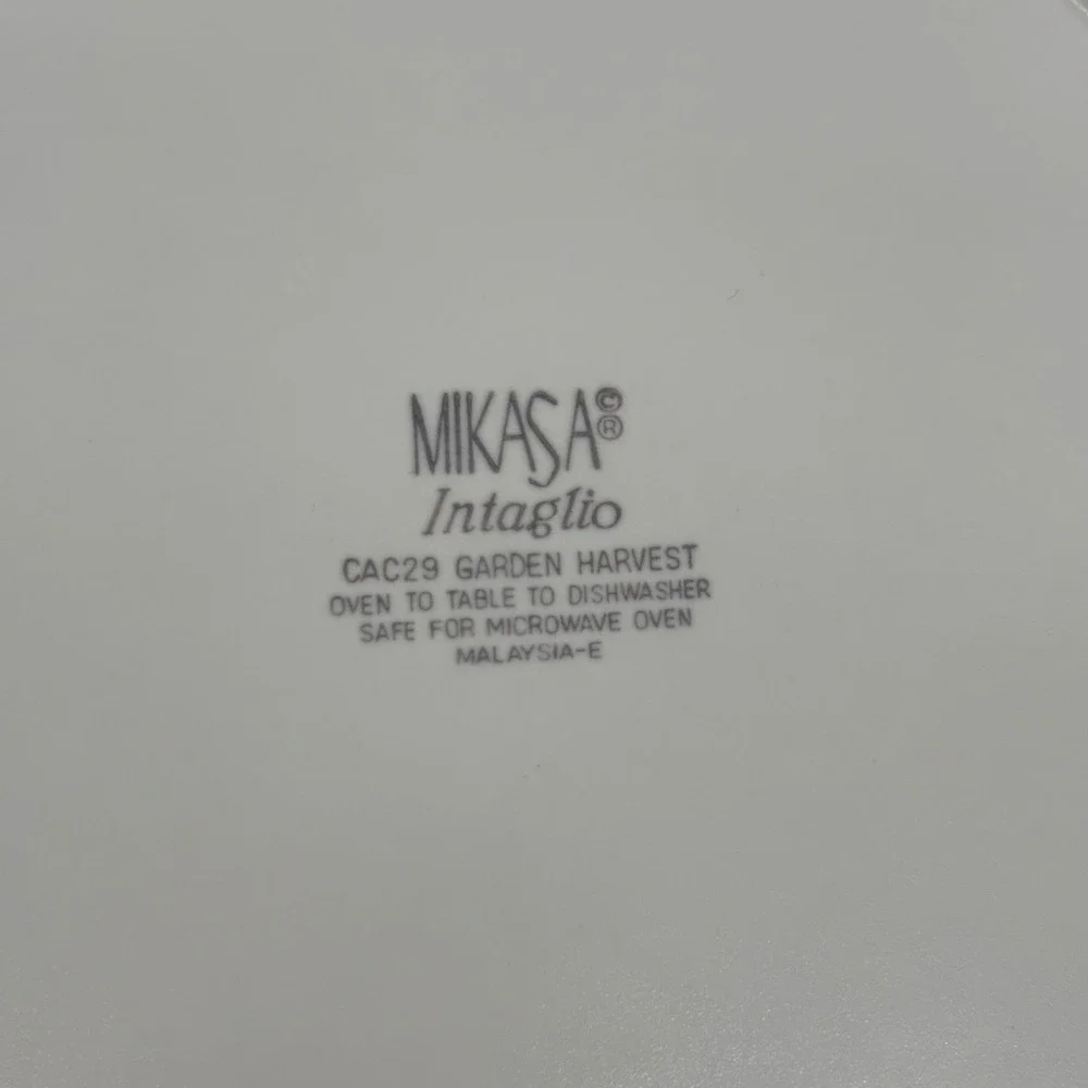 Mikasa intaglio garden